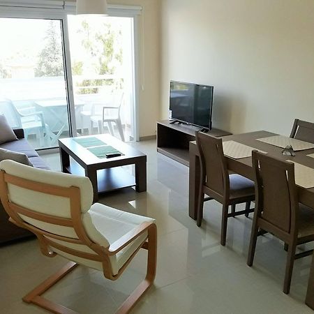 דירות לרנקה 32 Hill Court מראה חיצוני תמונה