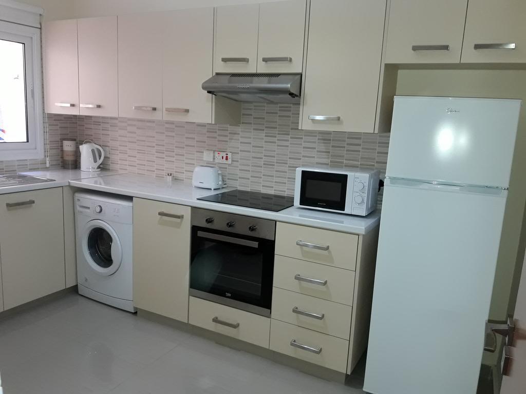 דירות לרנקה 32 Hill Court מראה חיצוני תמונה